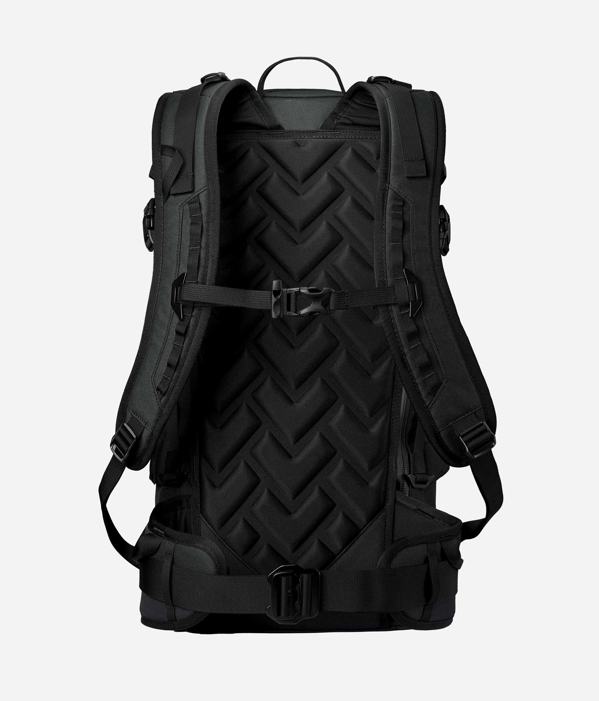 Dorsa 27L Backpack - Black / White - Image 3