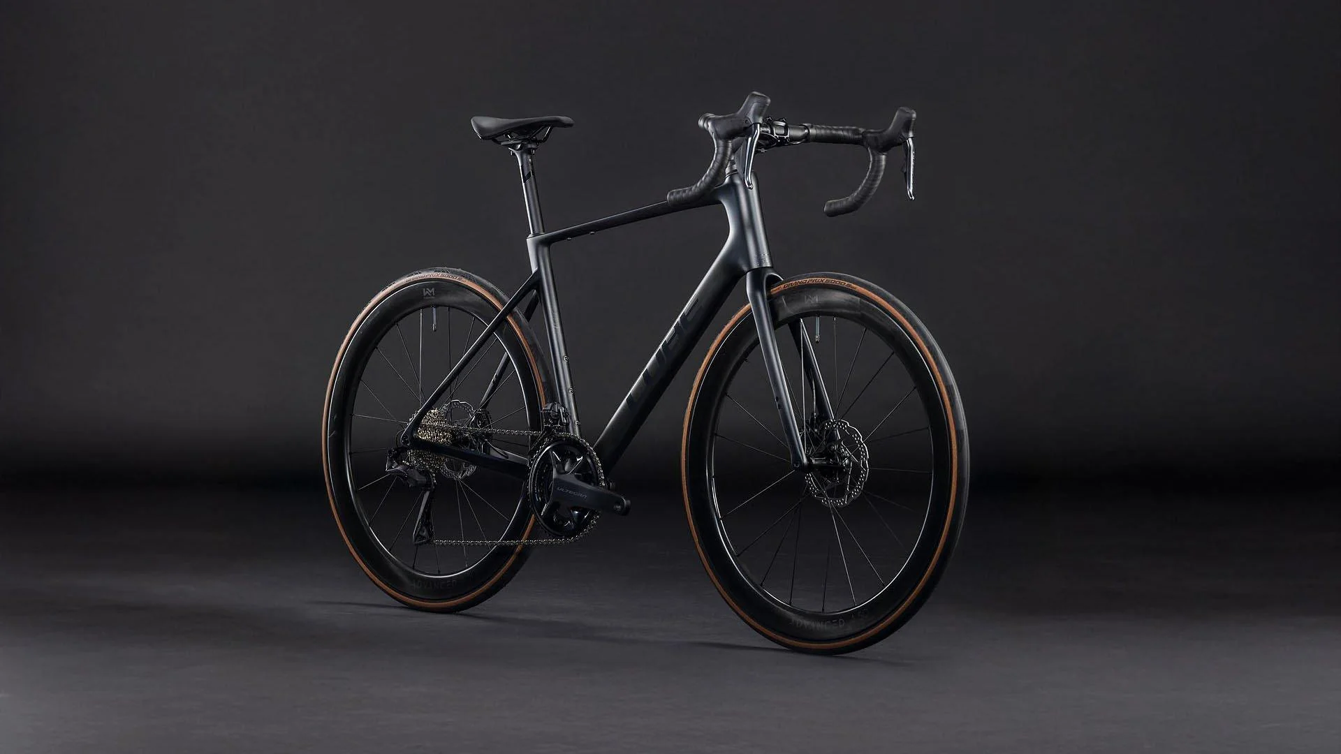 Attain C:62 SLT Road Bike - Black - Image 2
