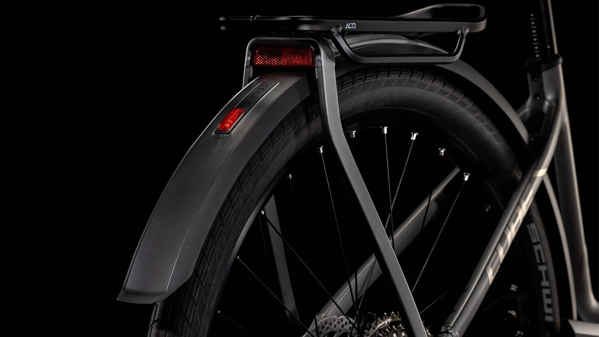 Kathmandu Hybrid Pro 800 E-Bike - Slab Grey/Chrome - Image 3