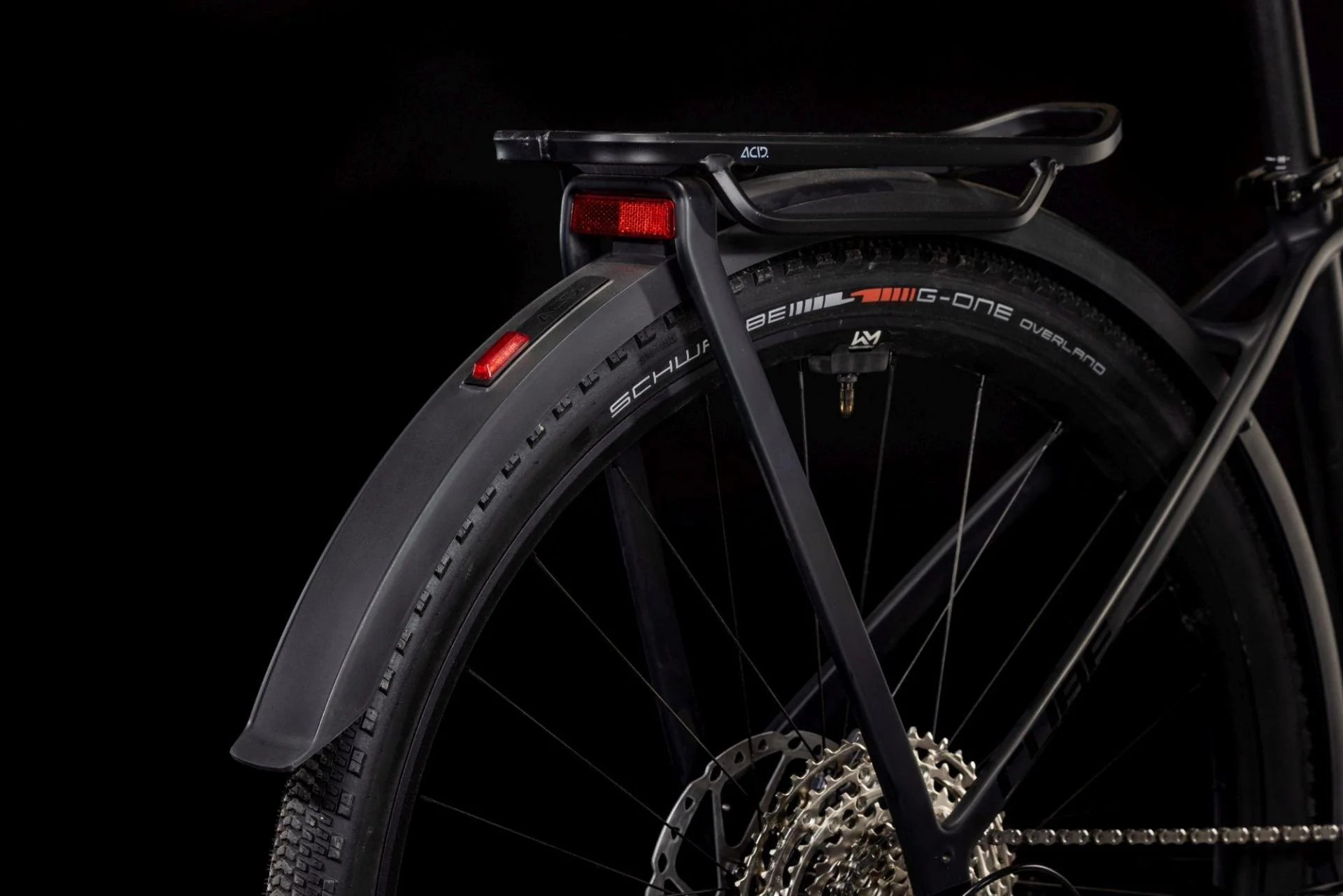 Kathmandu Hybrid C:62 SLX 400X Hybrid E-Bike - Black - Image 6