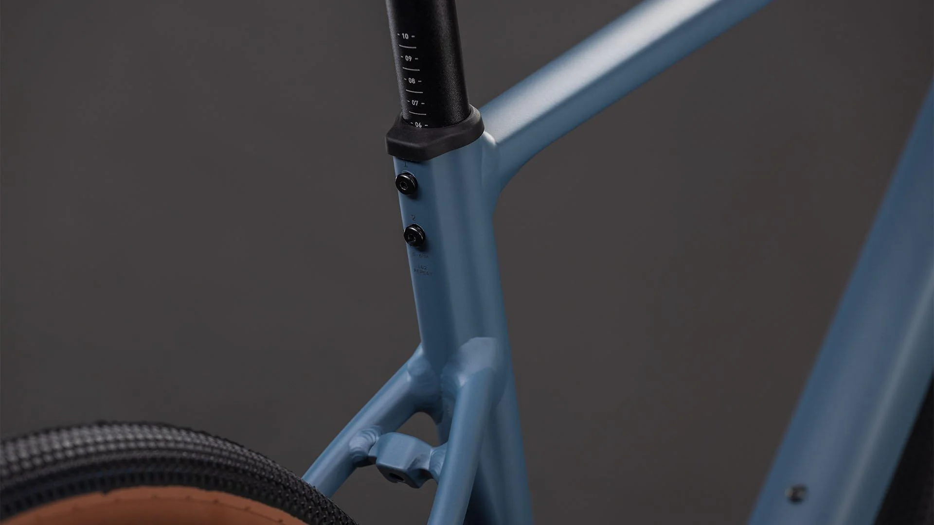Nuroad Pro Gravel Bike - Blue - Image 5