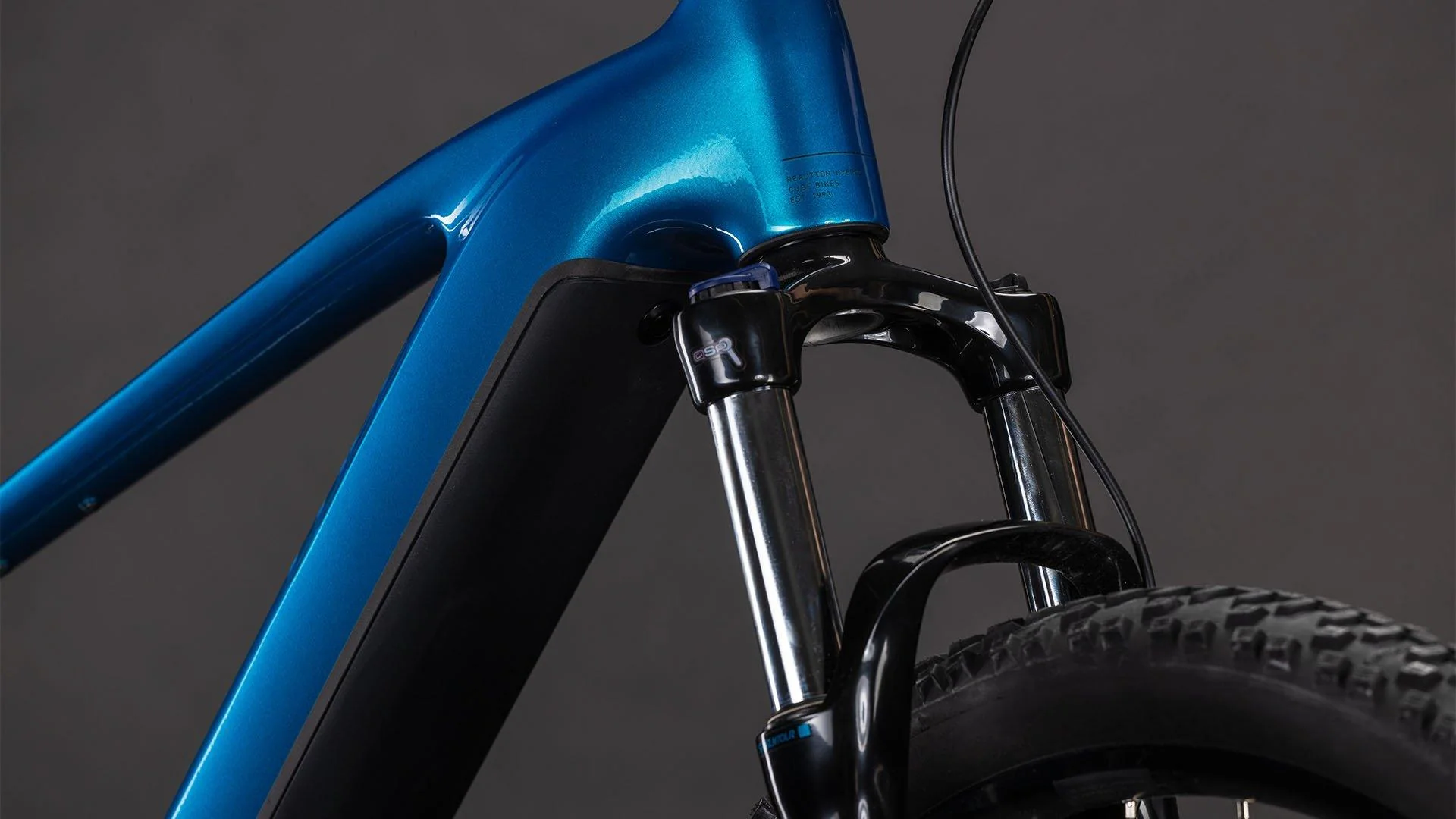 Reaction Hybrid Performance 600 Mountain E-Bike - Blue - Image 2