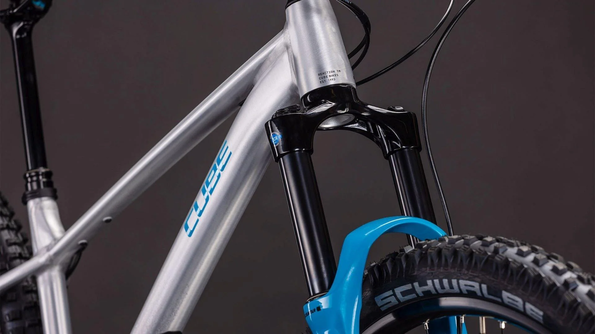 Reaction TM ONE Mountain Bike - Silver / Blue - Image 2
