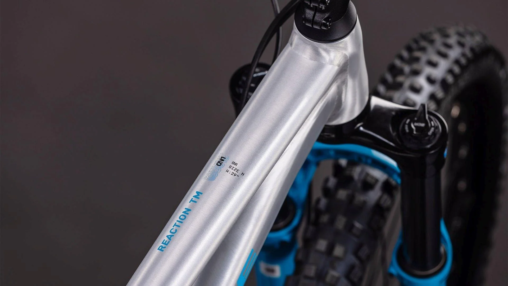 Reaction TM ONE Mountain Bike - Silver / Blue - Image 4