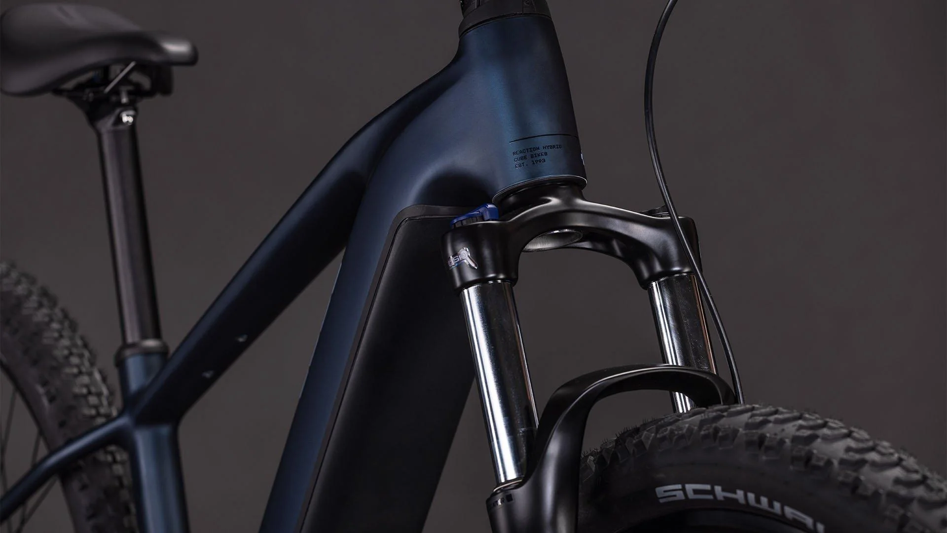 Reaction Hybrid Performance 600 Mountain E-Bike - Navy - Image 2