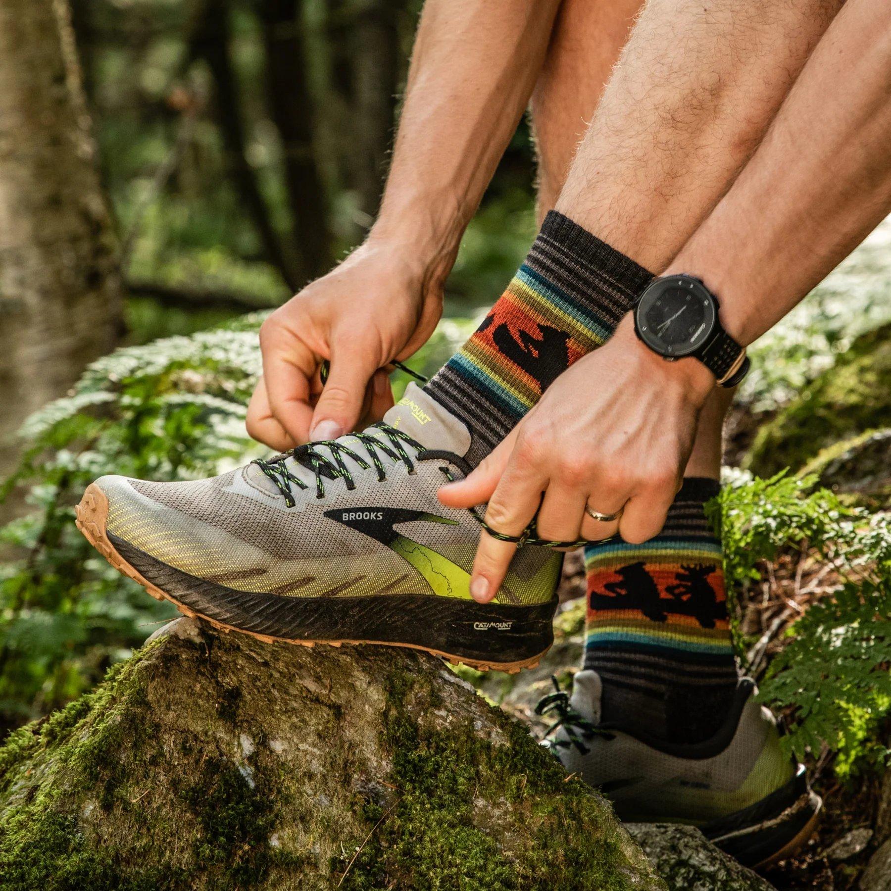 Men's Willoughby Micro Crew Hiking Socks - Taupe - Image 2