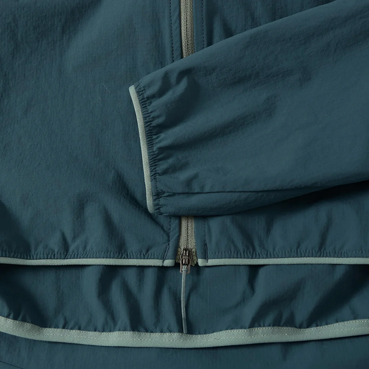 Women's AllTrack Ride Packable Jacket - Teal - Image 7