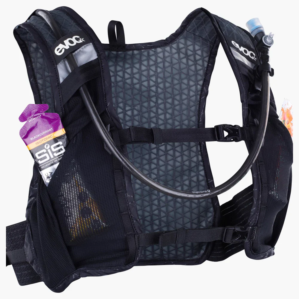 Hydro Pro Ultra 1.5L + Hydration Bladder 1.5L - Black - Image 5