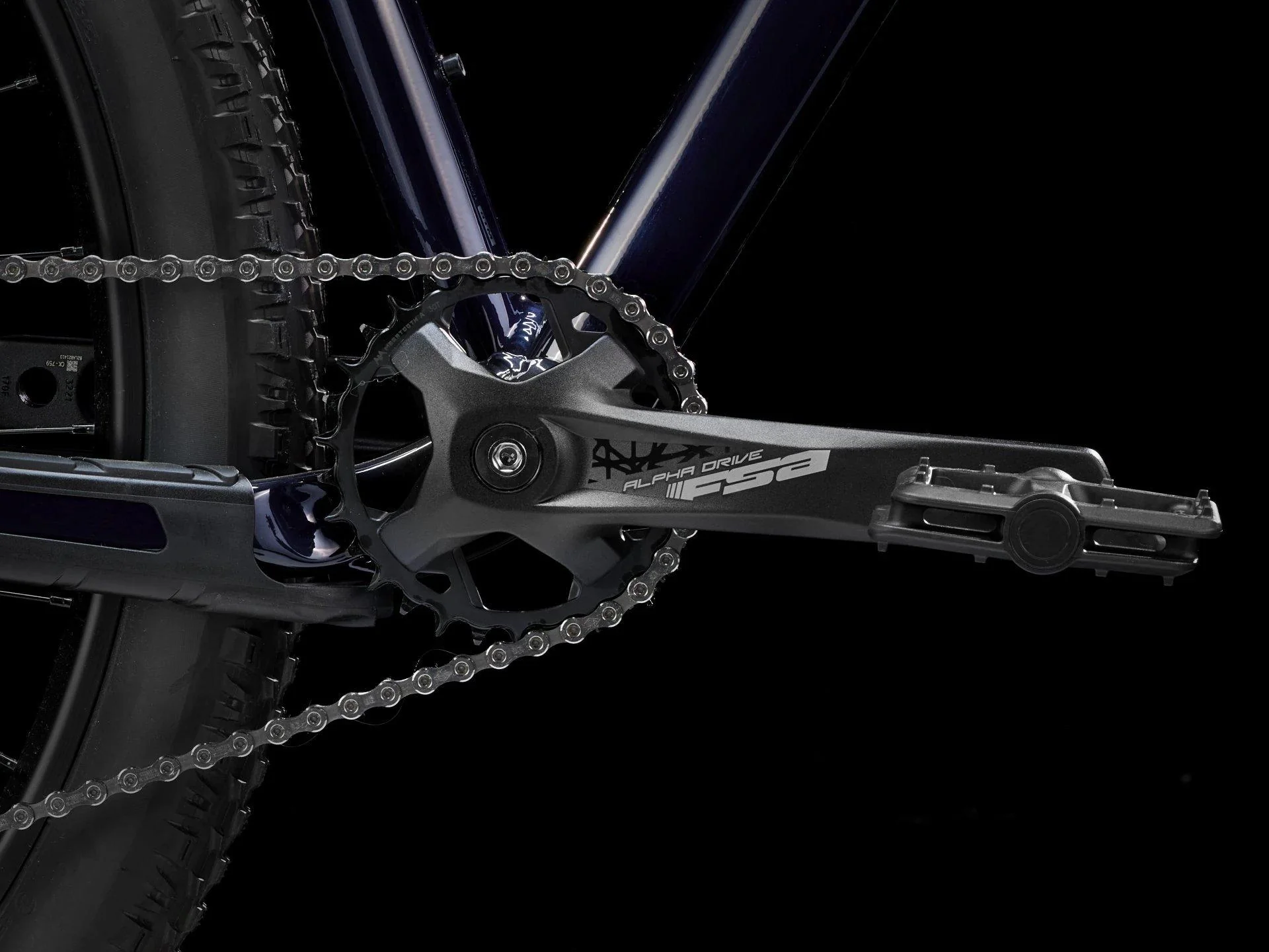 Marlin 6 - Gen 3 Mountain Bike - Rage Red to Deep Dark Blue Fade - Image 8