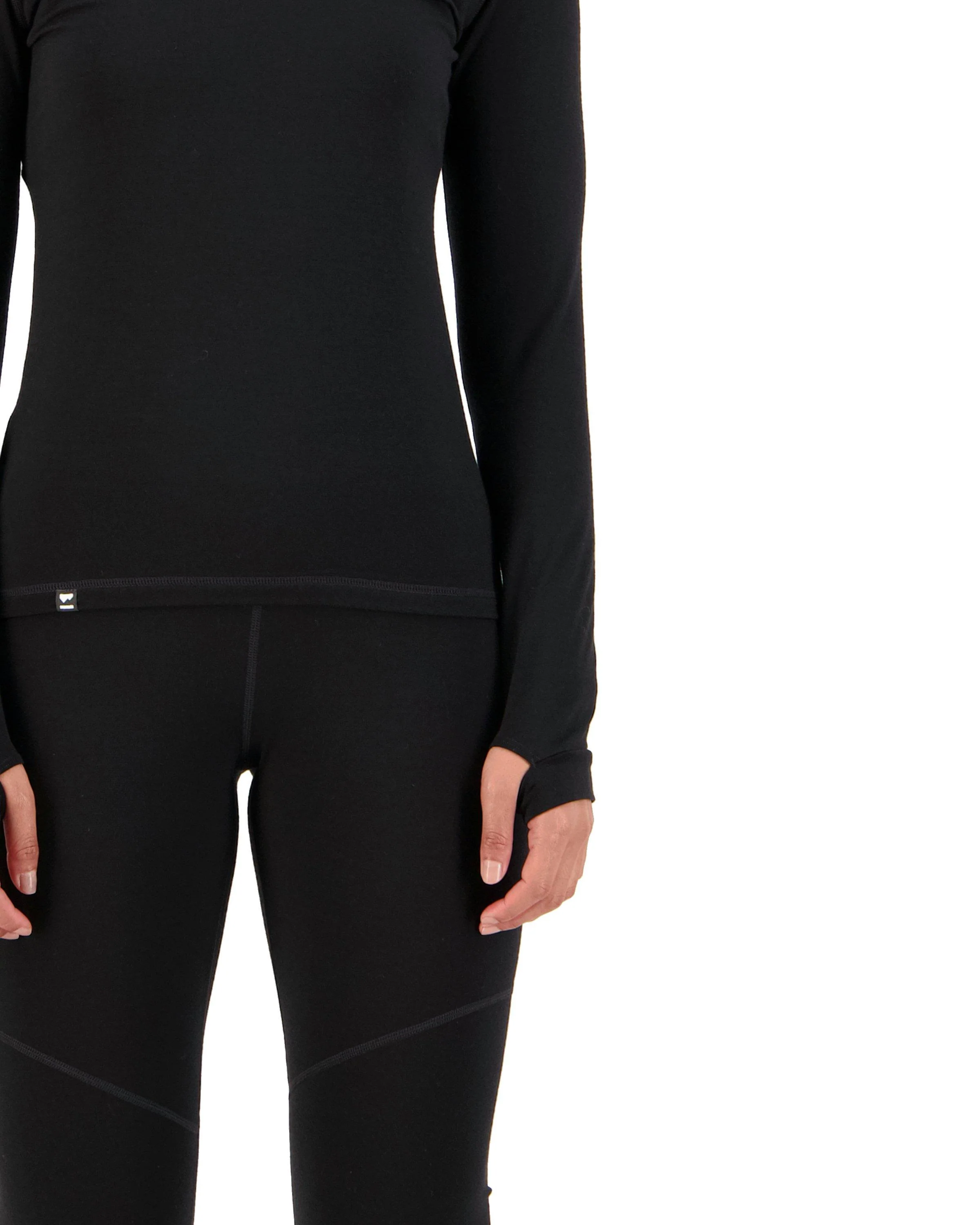 Women's Cascade 200 1/4 Zip Base Layer - Black - Image 4