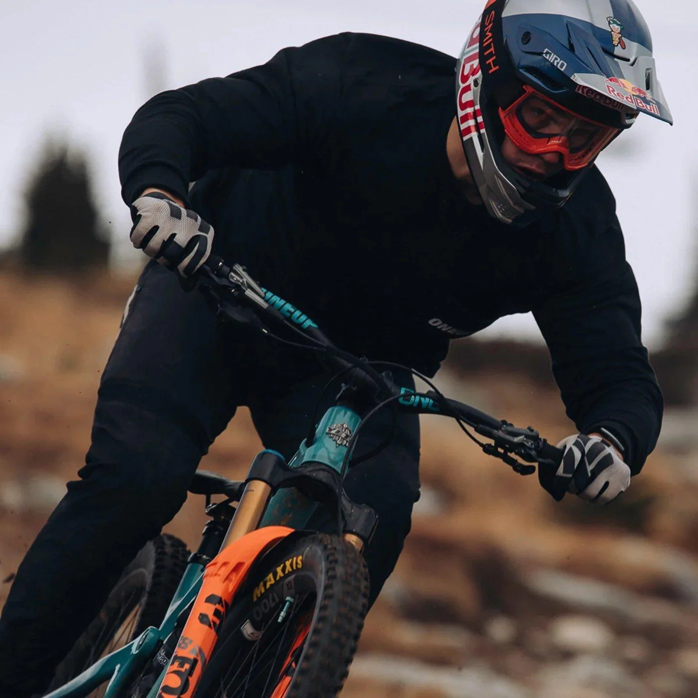 Carbon Handlebar - 35mm Rise - Image 4