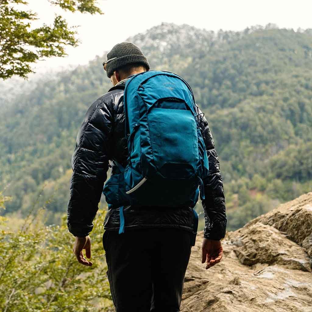 Men's Talon 22L Daypack - Blue - Image 4