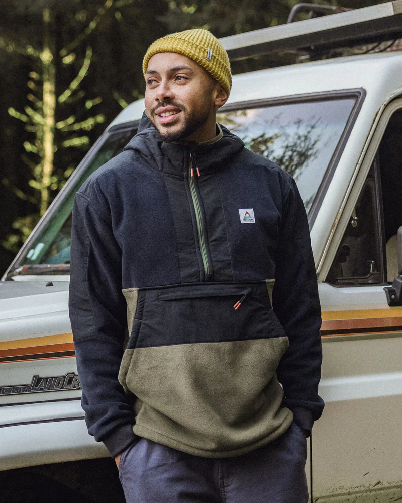 Men's Woodland 2.0 Hooded Polartec® 1/2 Zip Fleece - Black / Green