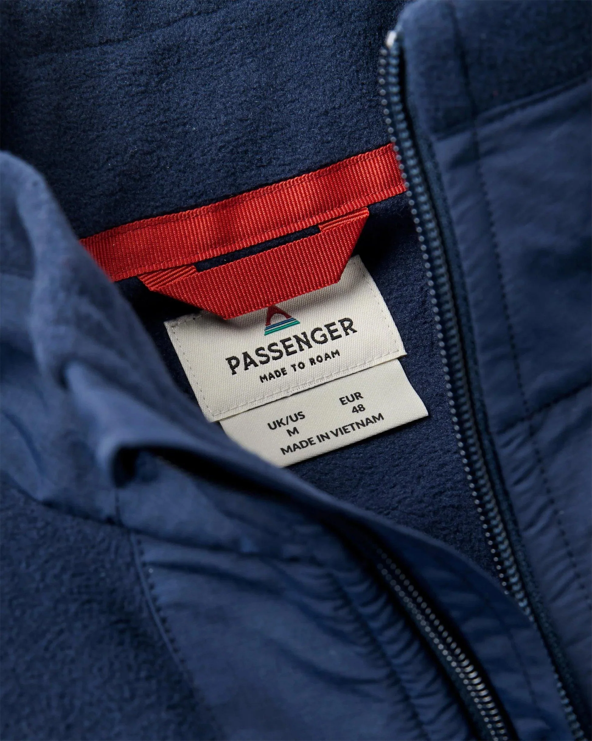 Men's Woodland Hoodless 2.0 1/2 Zip Fleece - Navy - Image 2