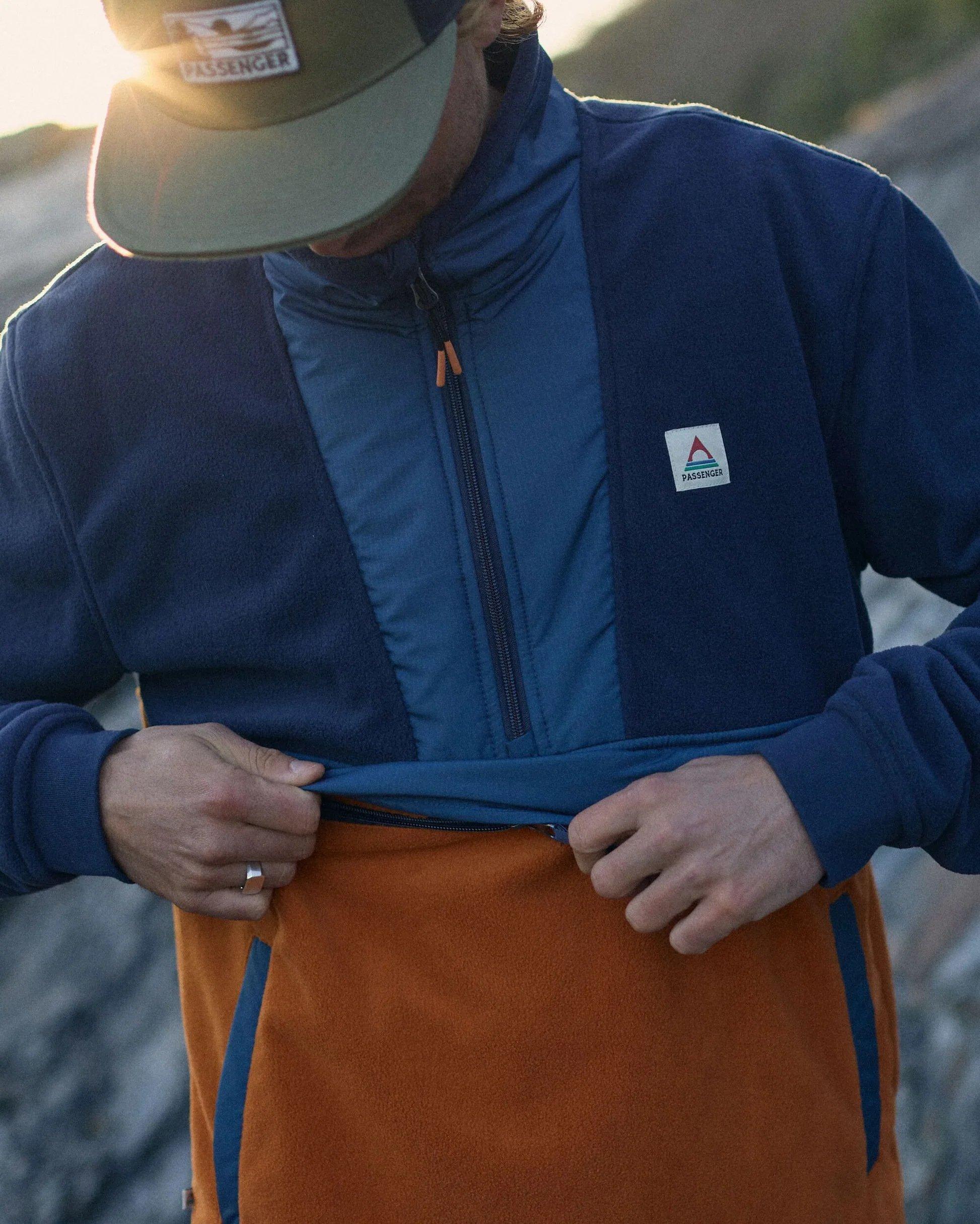 Men's Woodland Hoodless 1/2 Zip Fleece - Blue / Orange - Image 2