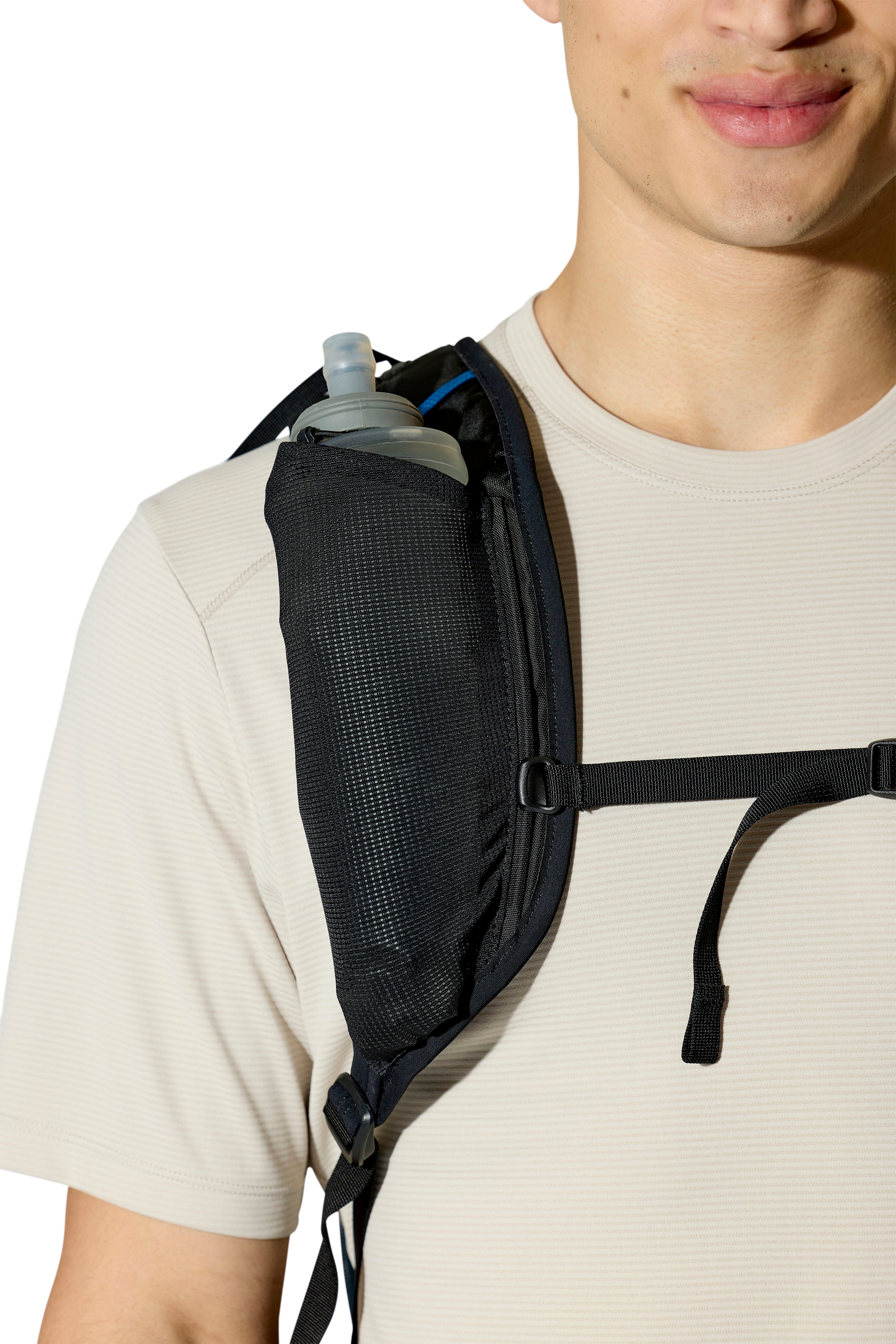 Airox 24L Backpack - Black - Image 8