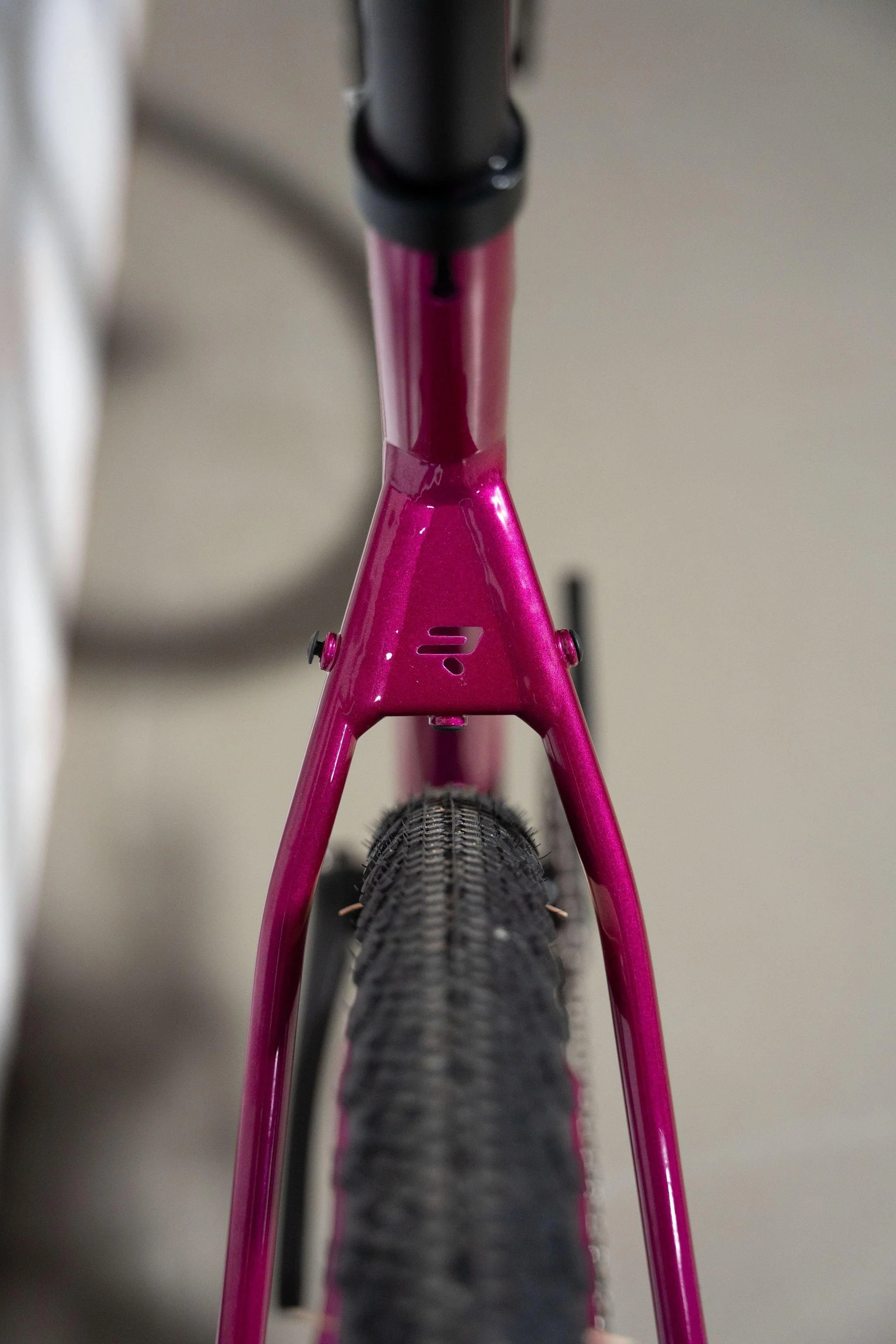 Kanzo Adventure Alu GRX400 2x Gravel Bike - Jazzberry Jam - Image 5