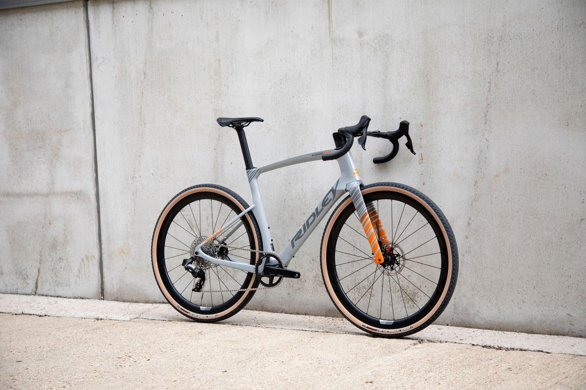 Kanzo Fast GRX800 1x12 Gravel Bike - Grey - Image 2