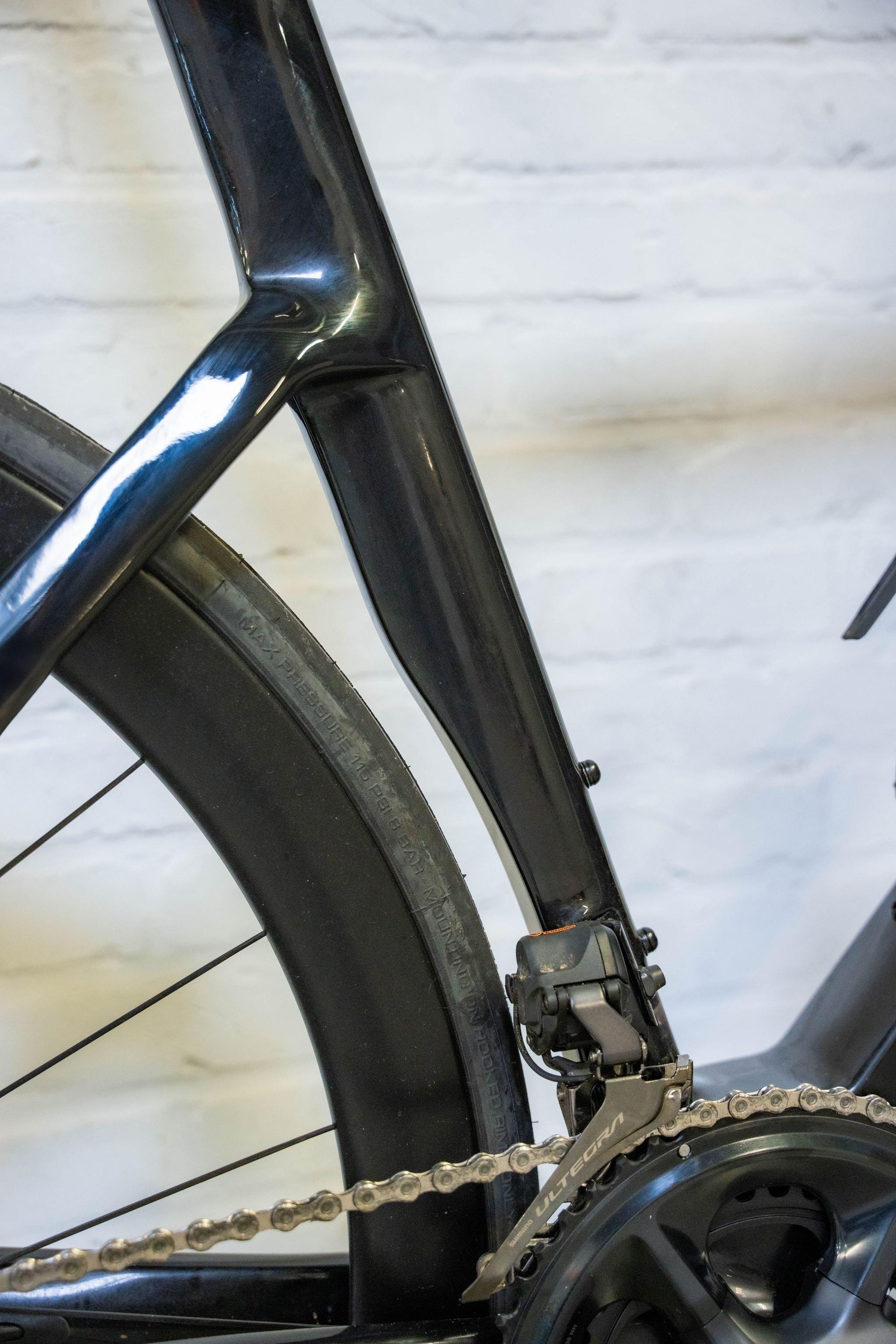Noah 3.0 Ultegra Di2 2x12 Road Bike - Black - Image 5