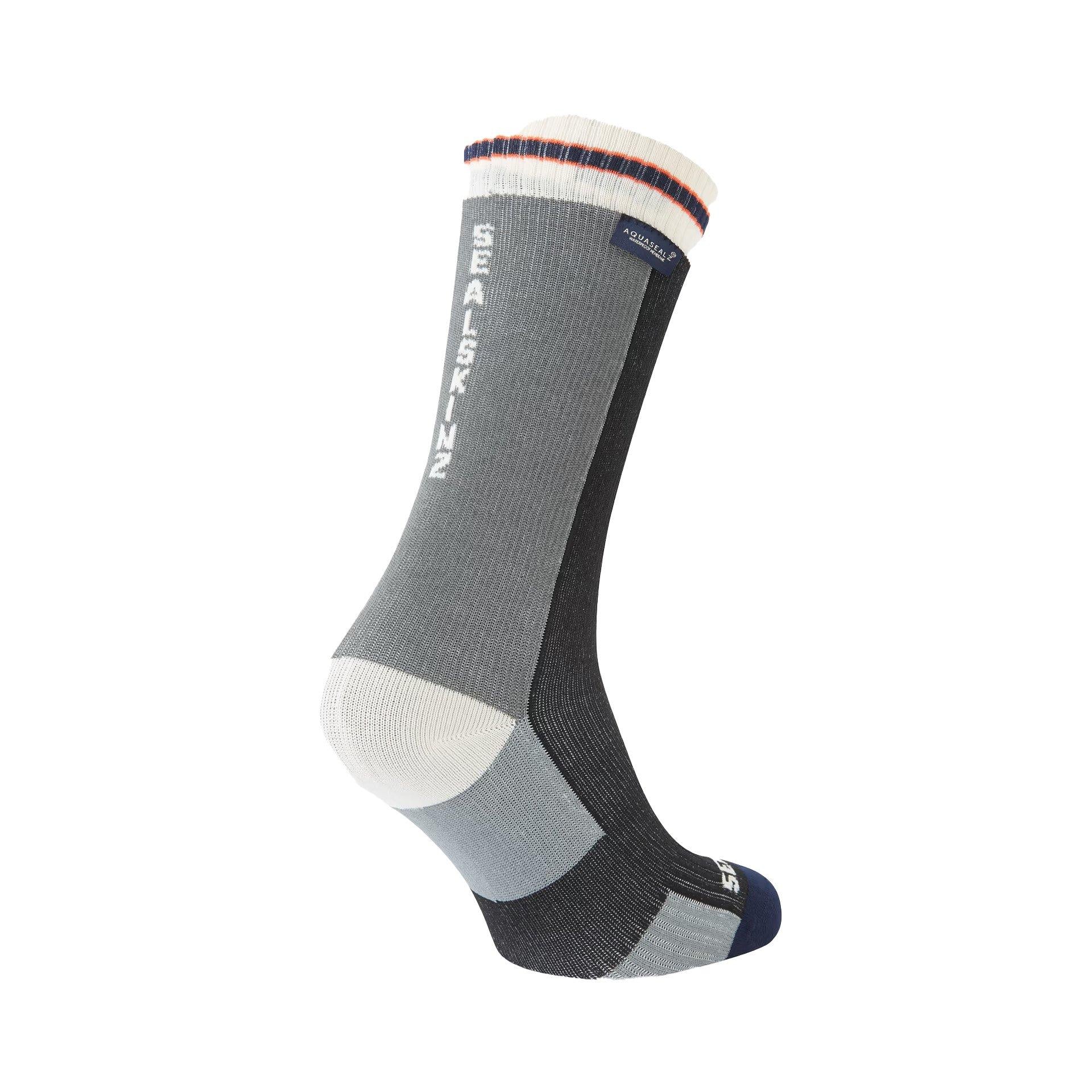 Unisex Billockby Waterproof Lightweight Mid Cycling Socks - Black - Image 2