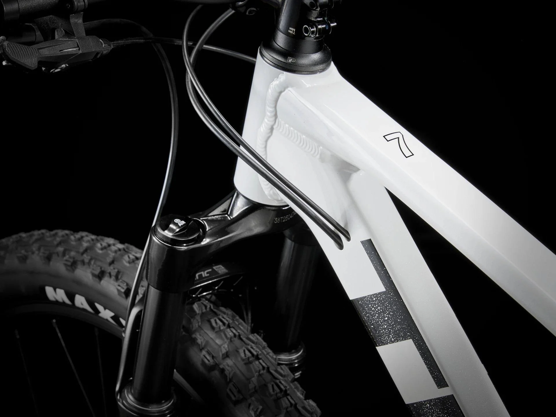 Marlin 7 Gen 3 Mountain Bike - White - Image 5
