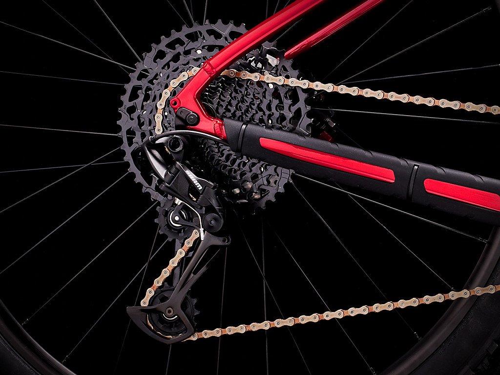 Marlin 8 Gen 3 Mountain Bike - Crimson - Image 3