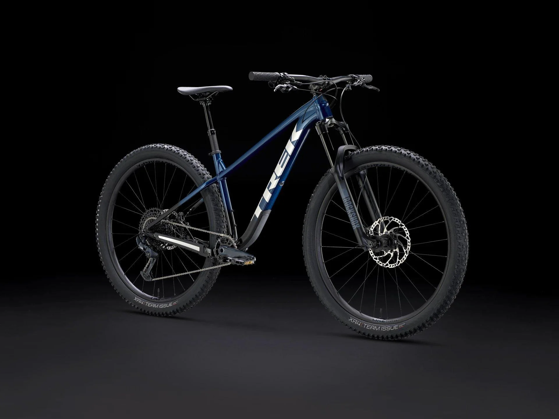 Roscoe 8 Mountain Bike - Blue - Image 2